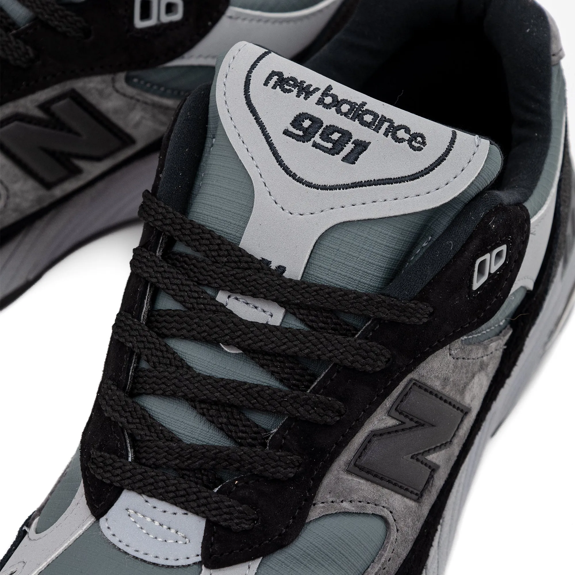 New Balance 991v1 Made in UK Black/Grey M991WTR